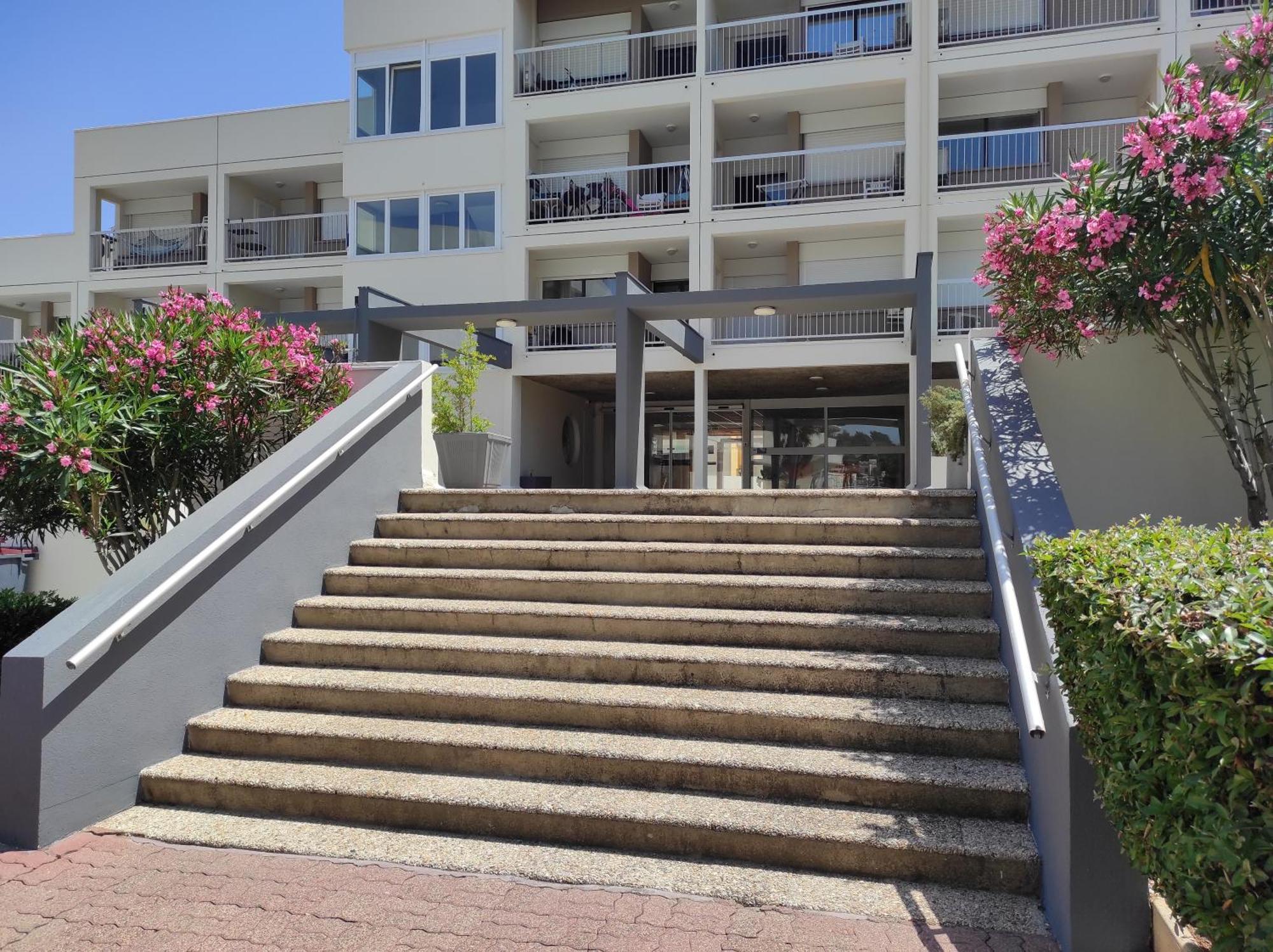 Port Studio Piscine, Parking, Prive,Navette Aeroport Agde Ruang foto